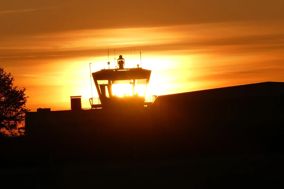 Flugplatz Loemühle Sonnenuntergang Nah