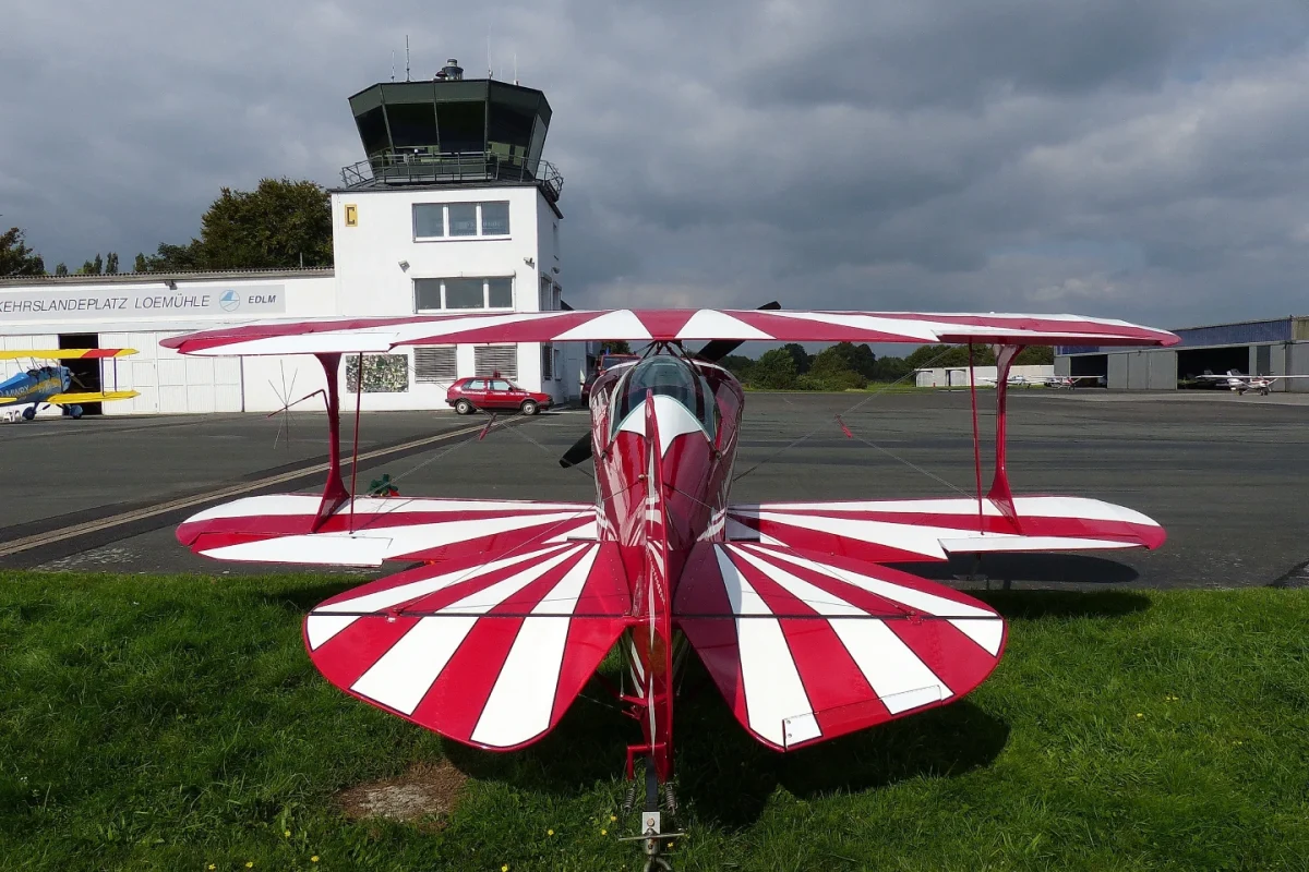 Flugzeug hinten (1)